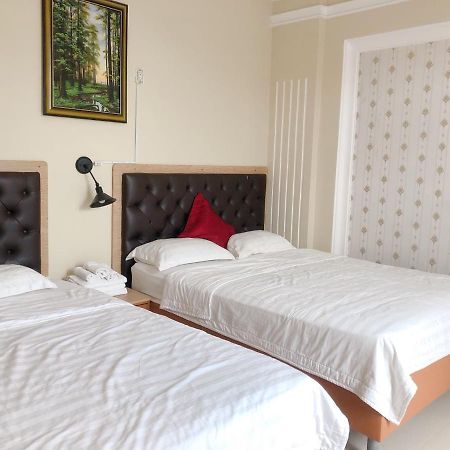 Royal Hotel مدينة هوشي منه المظهر الخارجي الصورة