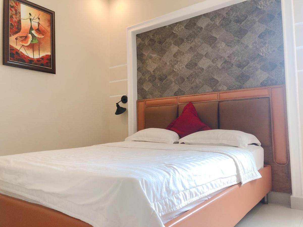 Royal Hotel مدينة هوشي منه المظهر الخارجي الصورة