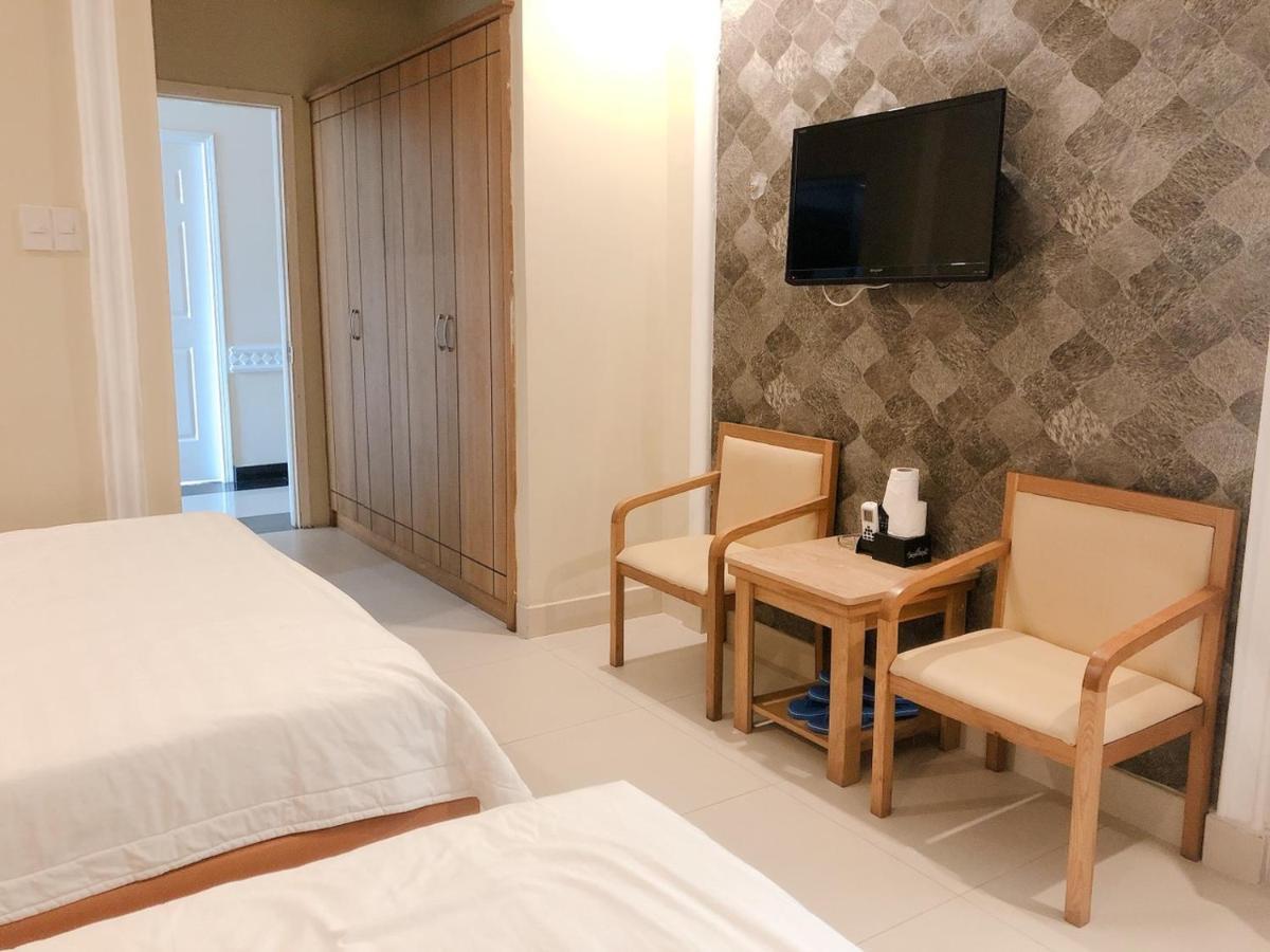 Royal Hotel مدينة هوشي منه المظهر الخارجي الصورة